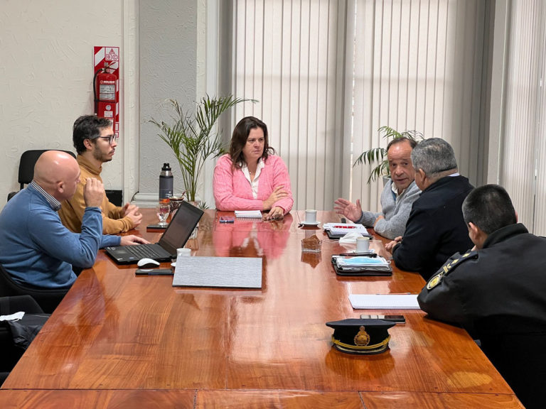 Fernanda Alonso recibió al ministro de Seguridad: Se incorporan más policías en las dependencias y los operativos de tránsito se harán en “lugares estratégicos” y zonas “críticas”