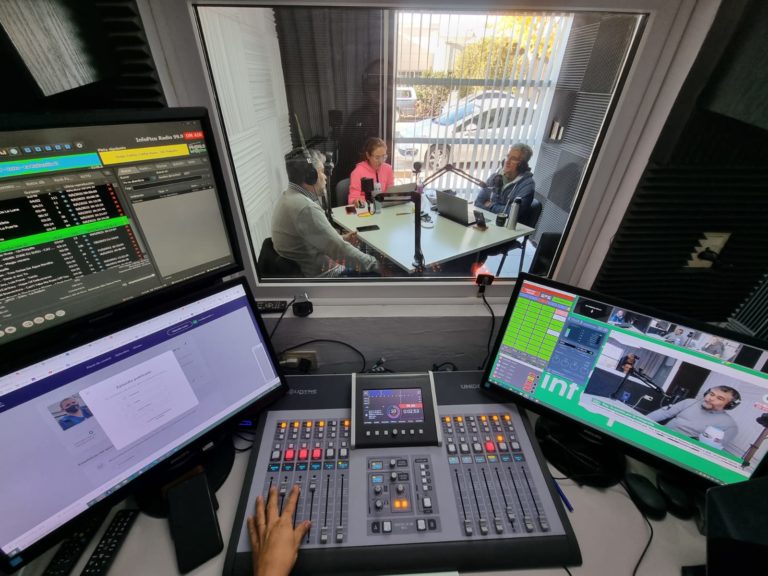 InfoPico Radio 99.9 cumple 2 años al aire