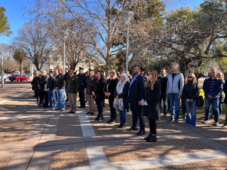 Acto por el paso a la inmortalidad del General José de San Martín en General Pico