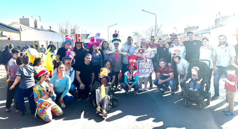 Desde Pico Rugby Club entregaron los juguetes que recolectaron al merendero “Sonrisitas” de barrio Federal: “La idea es continuar con las colectas solidarias”