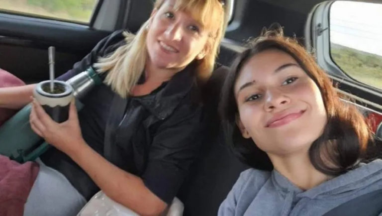 Tras la marcha en Cipolletti, la madre de Agustina Fernández sostuvo que “en esta comunidad tienen asesinos sueltos, no voy a parar hasta tener respuesta”