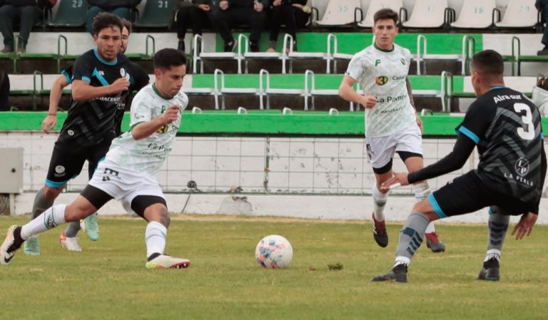 Ferro recibe a Liniers en “El Coloso” de barrio Talleres