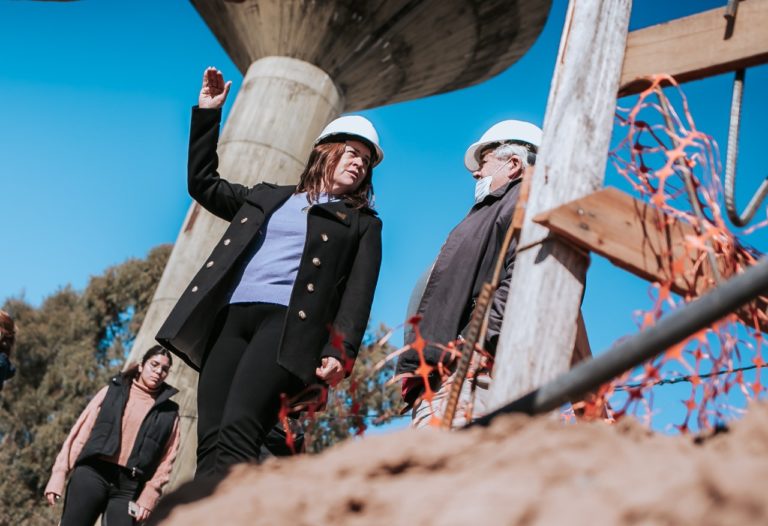 Avanzan las obras de viviendas sociales y agua para General Pico