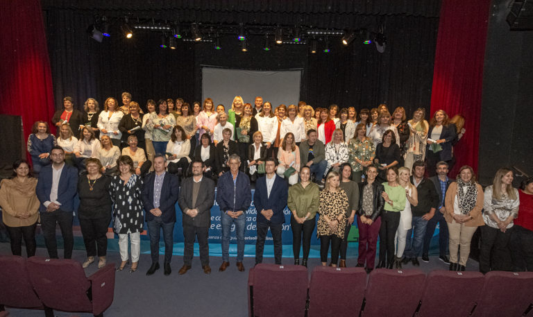 Reconocieron a docentes pampeanos por su trayectoria y labor educadora