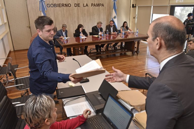 Se presentaron 14 propuestas para reactivar la “ex planta Calzar”: mirá el listado de empresas y propuestas
