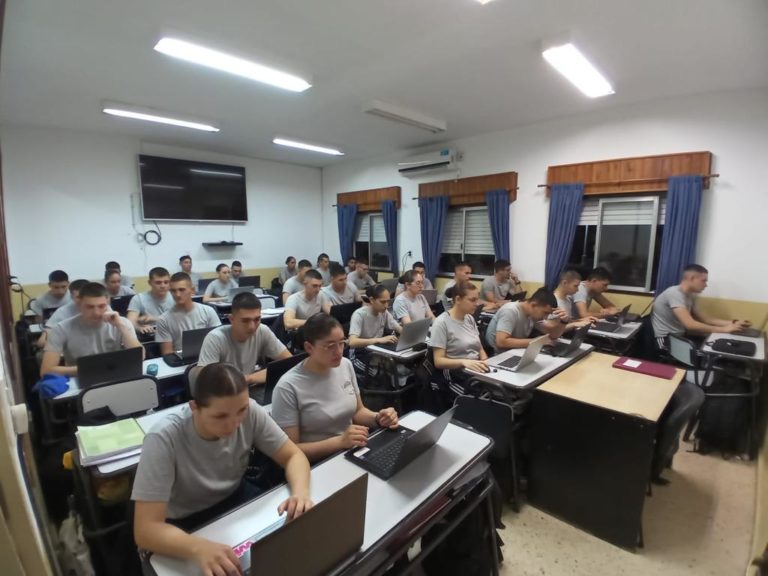 Más de 250 efectivos participan de las nuevas propuestas de formación continua para la policía pampeana