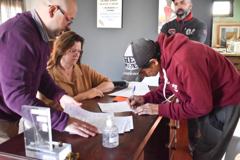 El Municipio piquense renovó el convenio con la cooperativa encargada del servicio de separación y recuperación de residuos sólidos urbanos