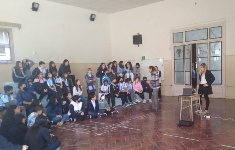 Brindaron charlas sobre el uso de las redes sociales desde una perspectiva judicial