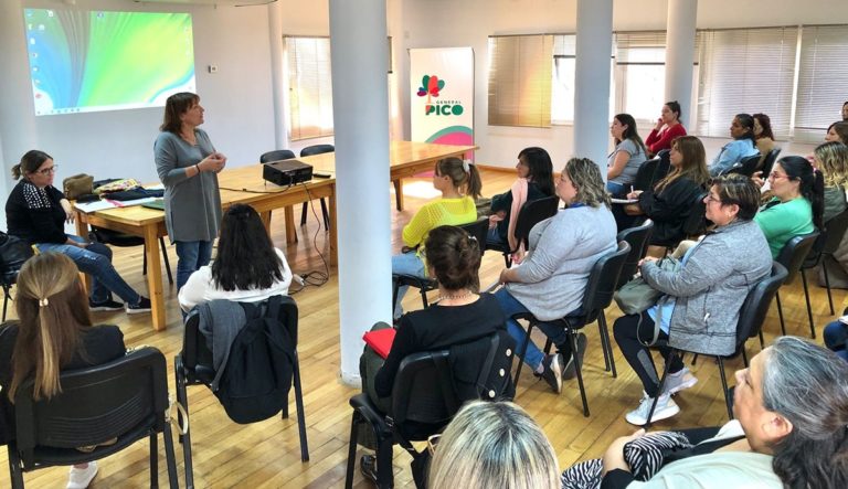 Más de 30 personas comenzaron el curso de “cuidado de personas mayores” en MÉDANO