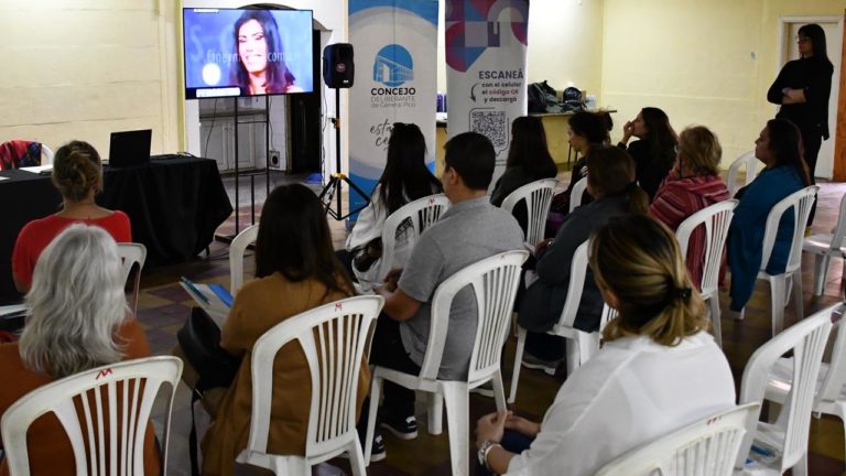 El Concejo y la Secretaría de la mujer impulsaron una charla de abordaje de la violencia para referentes del B° Molino