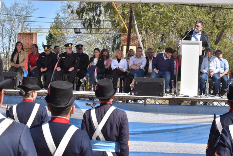 Con un gran desfile, La Adela conmemoró su 113° aniversario