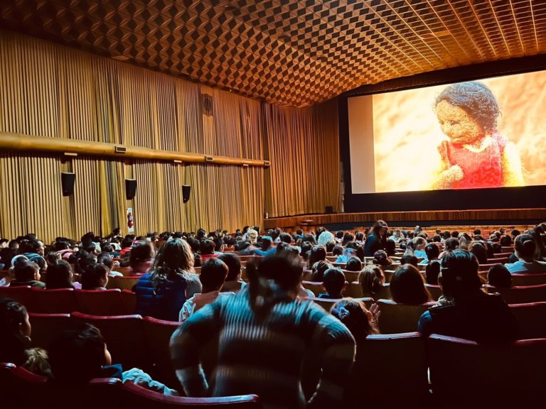 Los jóvenes colmaron la sala en esta quinta jornada del Festival de Cine