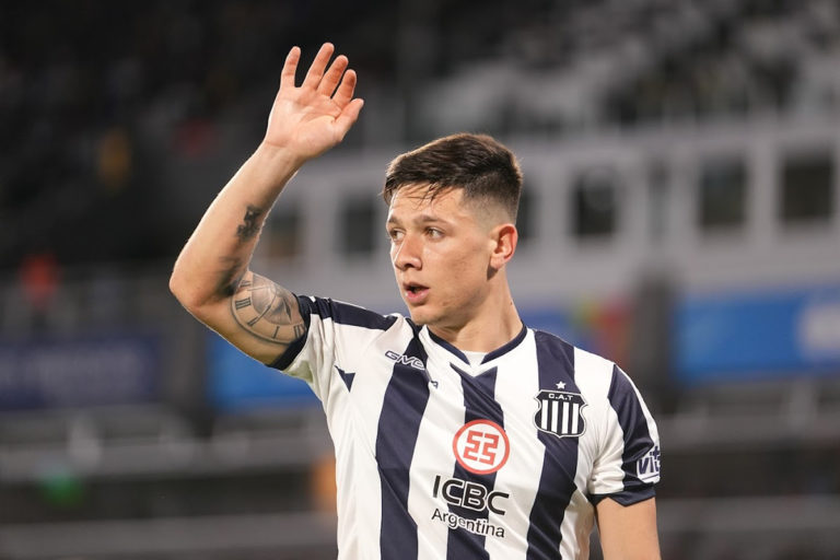 Tras el ‘doblete’, Garro ya piensa en River e Independiente: “Trato de tomarme todo con calma y de mantener un perfil bajo”
