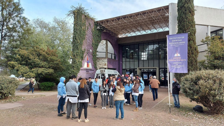 Más de 800 estudiantes asistieron a la jornada de puertas abiertas de la UNLPam en General Pico