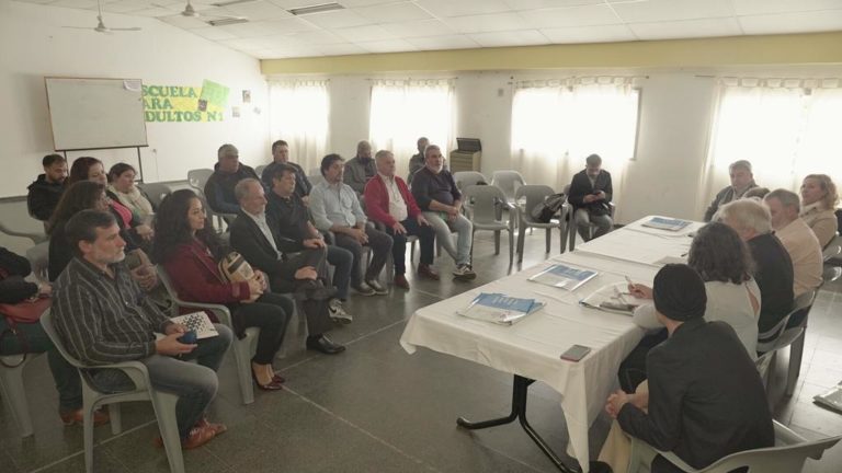 Gustavo Vera visitó el Comité de “lucha contra la Trata” y firmó un convenio en la CGT