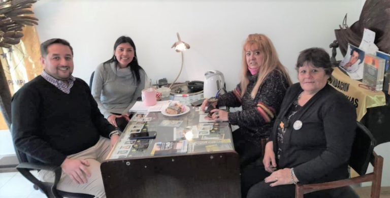Desde “Estrellas Amarillas” visitaron a funcionarios y expondrán la importancia de la ley de “alcohol cero” en el Concejo Deliberante de Santa Rosa