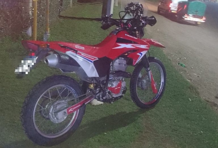 Cayó de su moto en Ruta 101 y Avenida Circunvalación y fue trasladado al Hospital