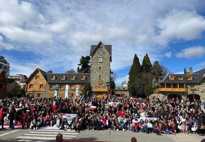 Delegación conformada por 20 mujeres radicales pampeanas participaron de un Encuentro Nacional en Bariloche
