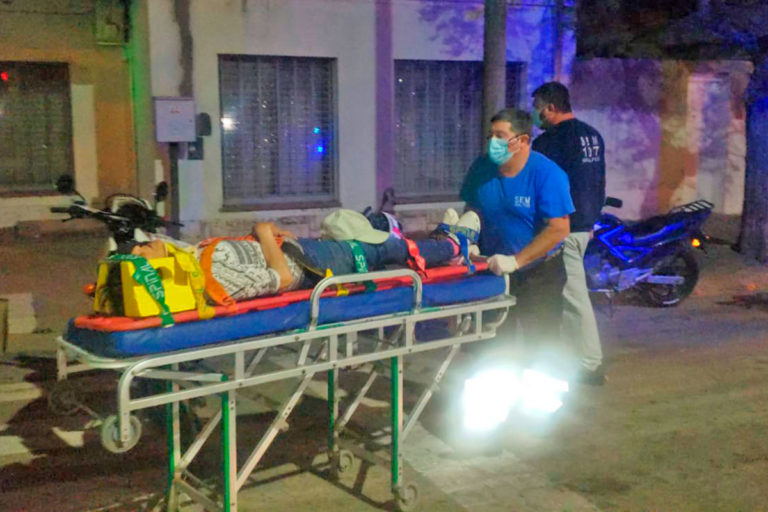 Una mujer hospitalizada tras un siniestro del cual se negaron a brindar datos de lo sucedido