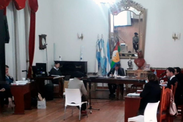 Cuatro policías condenados por apremios ilegales y lesiones leves: agravadas penas e inhabilitación para cargos públicos