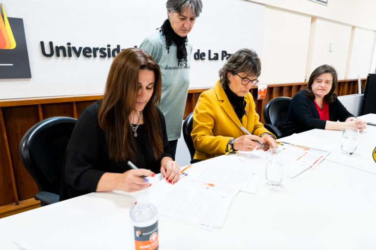 La UNLPam firmó convenio con la Agencia de Ciencia pampeana para trabajar en conjunto