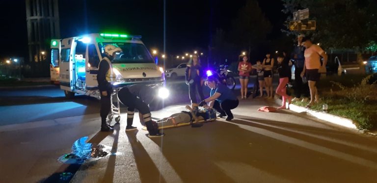 Terminaba de comprar la moto y cuando recorría los primeros metros sufrió una colisión
