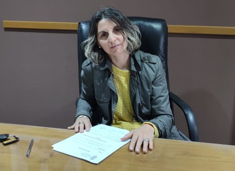 Anelisa Gómez asumió la intendencia de Doblas