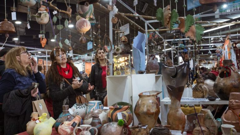 Gran Feria de Artesanos este domingo en el Viejo Galpón: “La intención es mostrar lo que hacemos, algunos de hecho van a estar trabajando en el lugar” adelantó el artesano Jorge Woychejosky