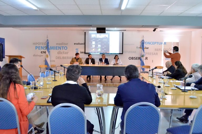 “De las 14 propuestas, 12 son pampeanas, y tendrán prioridad”, dijo la Subsecretaria de Industria sobre la puesta en marcha de la ex planta Calzar