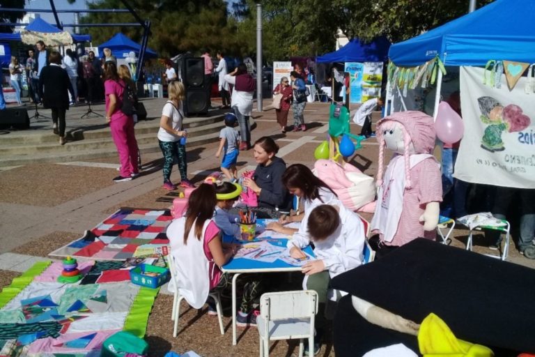 Este martes tendrá lugar una nueva Feria de la Salud en la plaza San Martín: “Estamos volviendo luego de la pandemia, es momento de reencontrarnos”