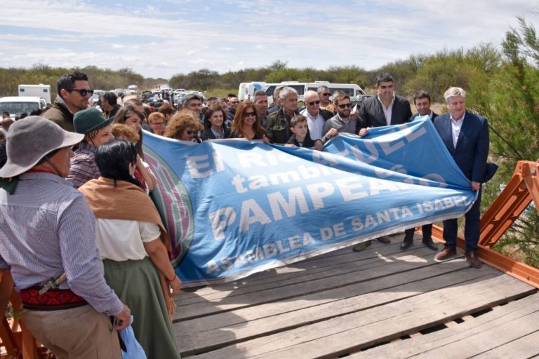 Actos de conmemoración en el Puente de los Vinchuqueros: “No cortaron solo el río, cortaron el futuro del oeste pampeano”