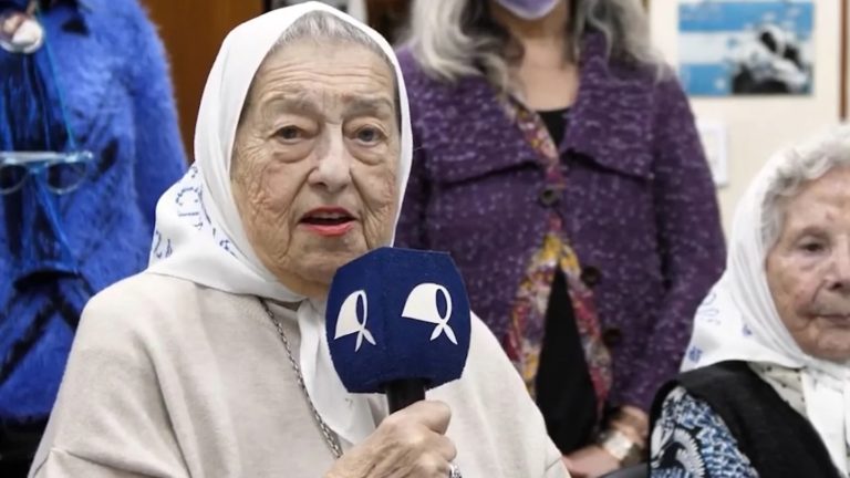 Internaron a Hebe de Bonafini en La Plata