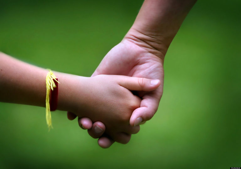 Convocan a personas de La Pampa que deseen adoptar a una niña de 12 años