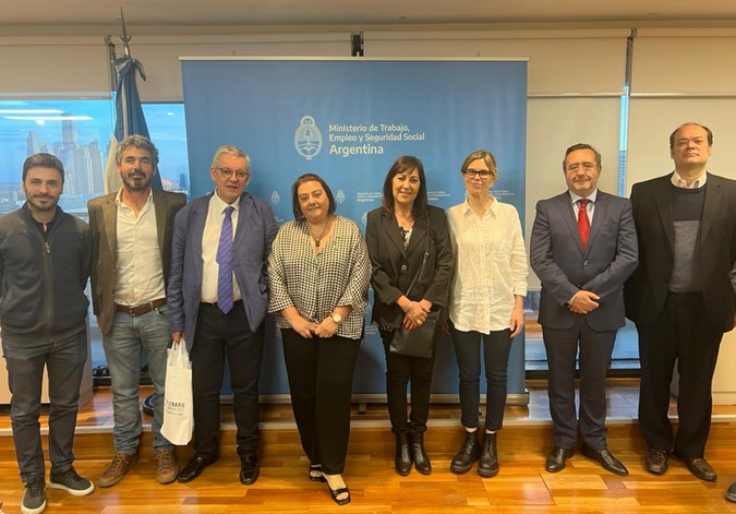 Presidenta de Caja Forense en encuentro con autoridades de seguridad social de España