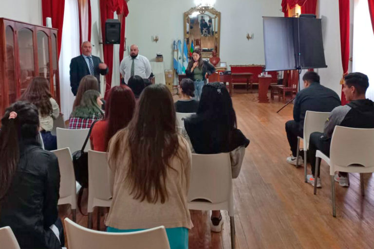 Programa “Educación + Justicia”: por primera vez, alumnos de Victorica presenciaron un juicio oral en su localidad