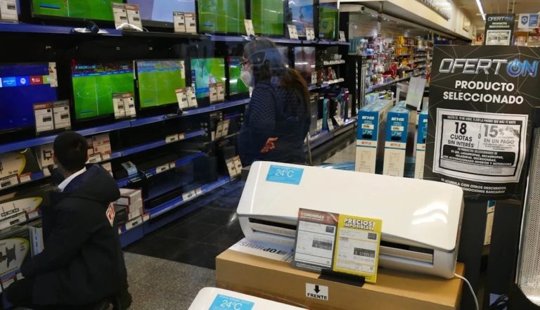 Ahora 30 y Ahora 42: ¿conviene endeudarse hasta 2026 para comprar un electrodoméstico?