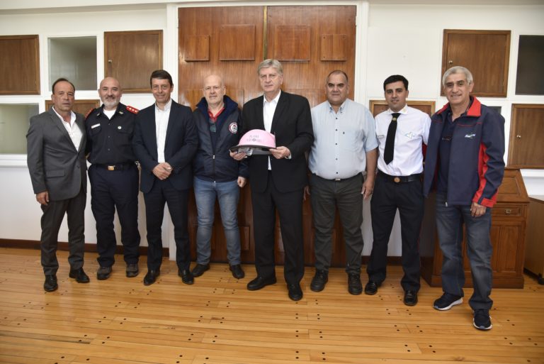 Bomberos Voluntarios pampeanos: Confirman la construcción de un Centro Provincial de Entrenamiento y la compra de dos hidroelevadores