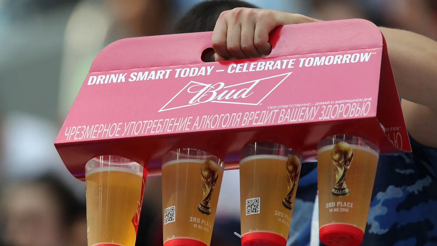 Qatar prohibió la venta de cerveza en los estadios de la Copa del Mundo