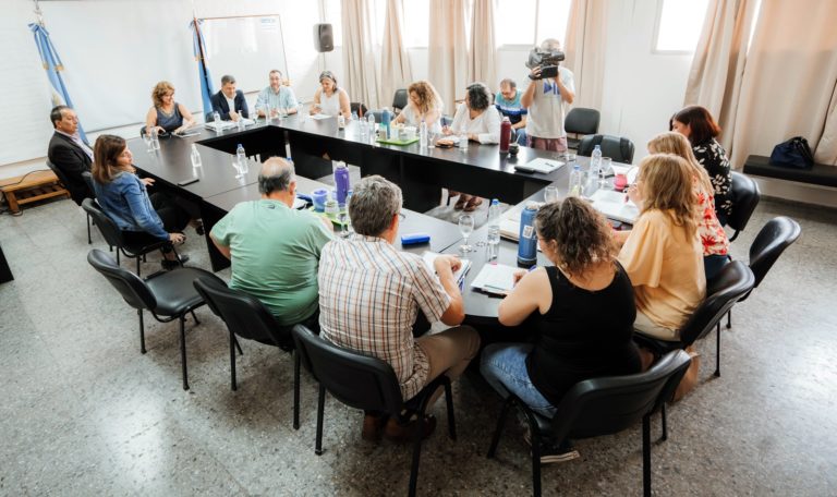 Paritaria docente: sin propuesta del gobierno y cuarto intermedio hasta el 12 de diciembre