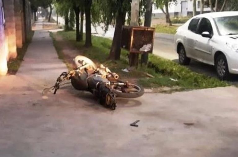 Claypole: un policía se resistió a un robo y mató a un motochorro de 17 años que violó la prisión domiciliaria