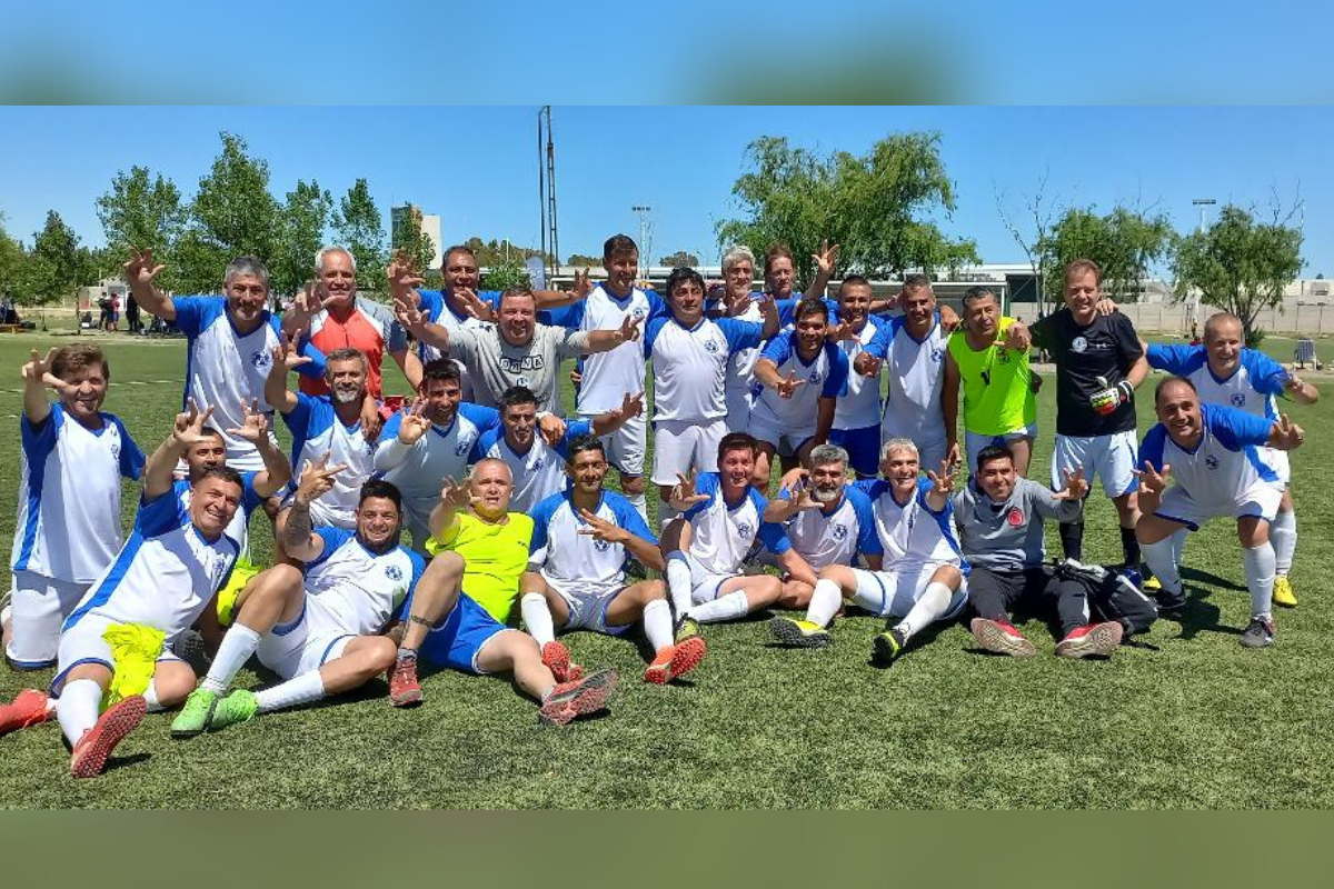 Dos equipos de General Pico y uno de Santa Rosa gritaron campeón en el Torneo Argentino de fútbol de veteranos