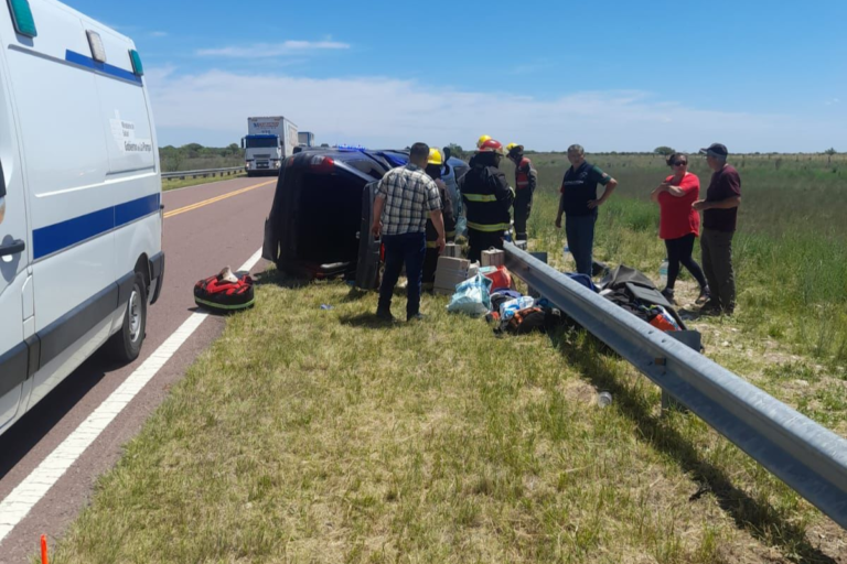 Tres personas se accidentaron en la Ruta Nacional 143, en General  Acha