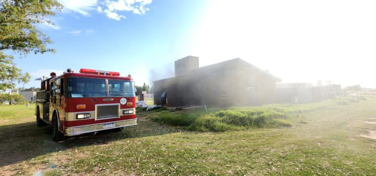 <strong>Bomberos acudió a incendio de vivienda en barrio Sur</strong>