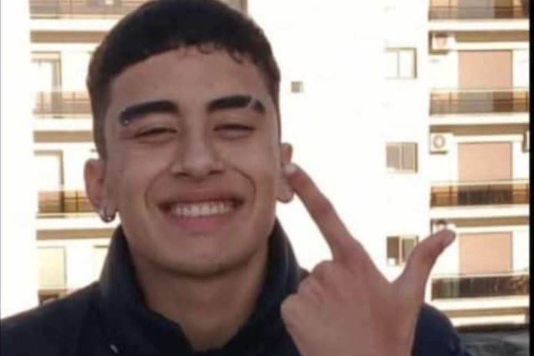 Tenía 18 años: Un joven defendió a una compañera del colegio de un robo y los asaltantes lo mataron a puñaladas