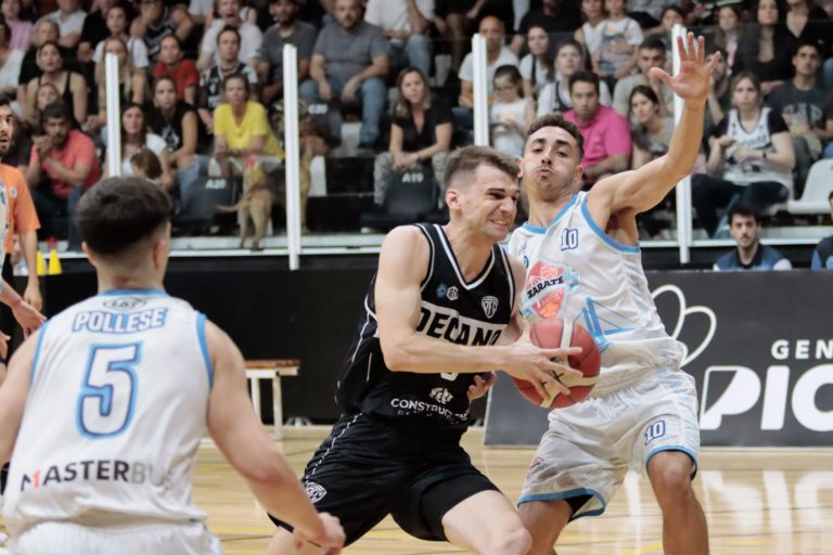 Mirá las mejores fotos de la primera victoria de Pico FBC por la Liga Argentina de Básquet