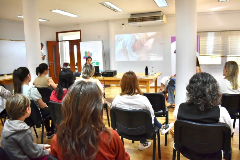 Realizaron una charla abierta sobre prevención de violencia obstétrica en General Pico