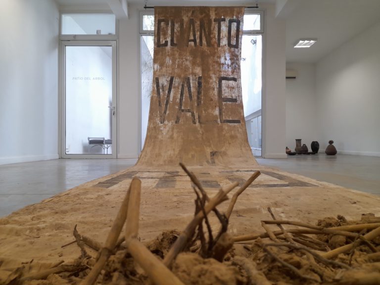 Inauguran una muestra que aborda la problemática de los ríos en el Museo Provincial de Artes