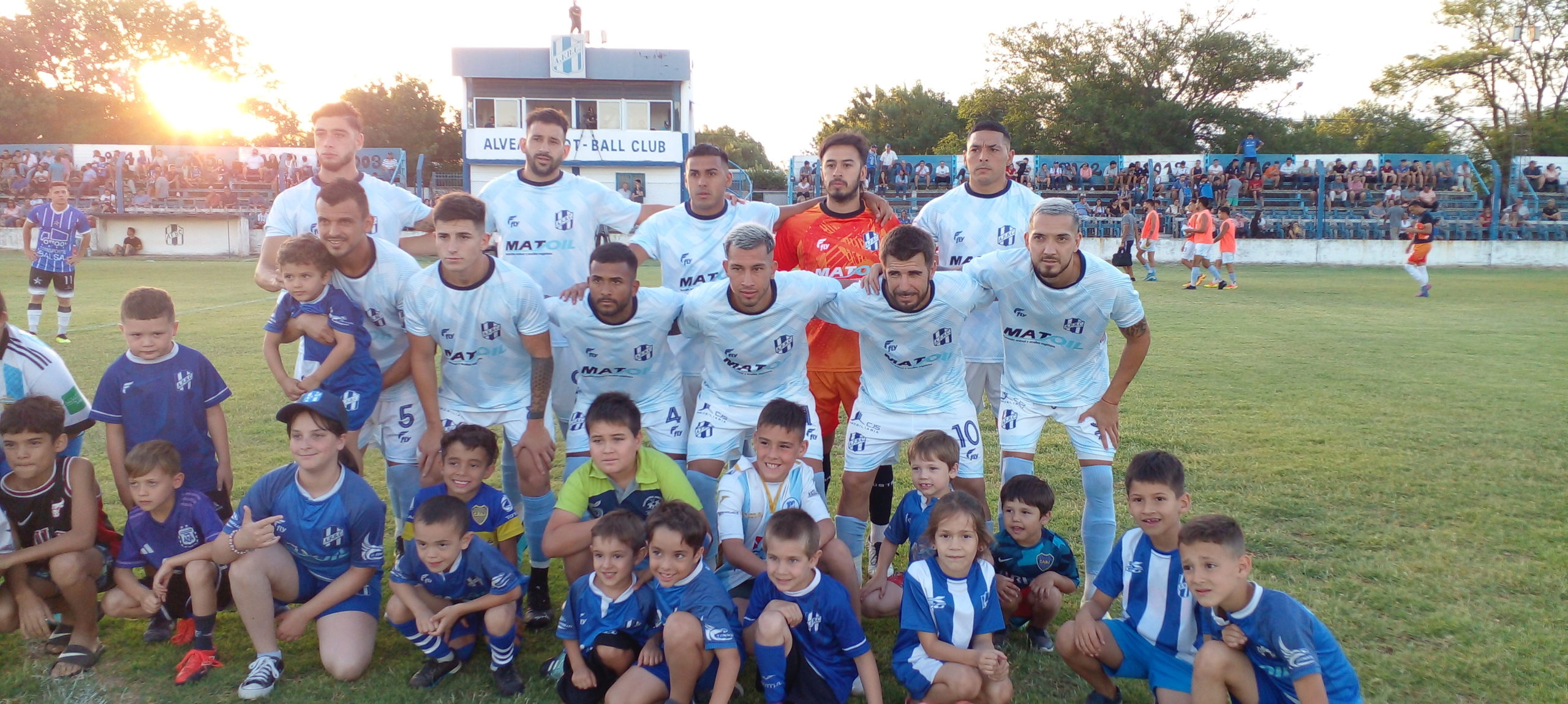 Alvear FBC le ganó a Racing y jugará las semifinales de la Bonaerense Pampeana Sur