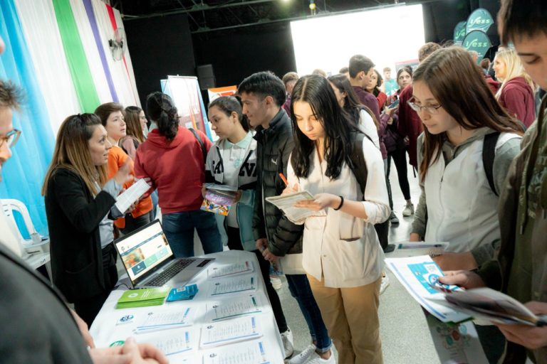 Cabildo XXI tendrá abierta sus puertas desde el 1 de febrero en Medano, por una semana, con la Expo Carreras