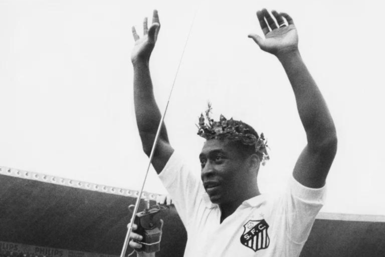 Murió Pelé, una de las más grandes figuras de la historia del fútbol